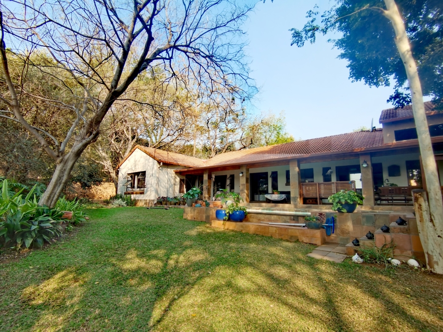 6 Bedroom Property for Sale in Cashan North West